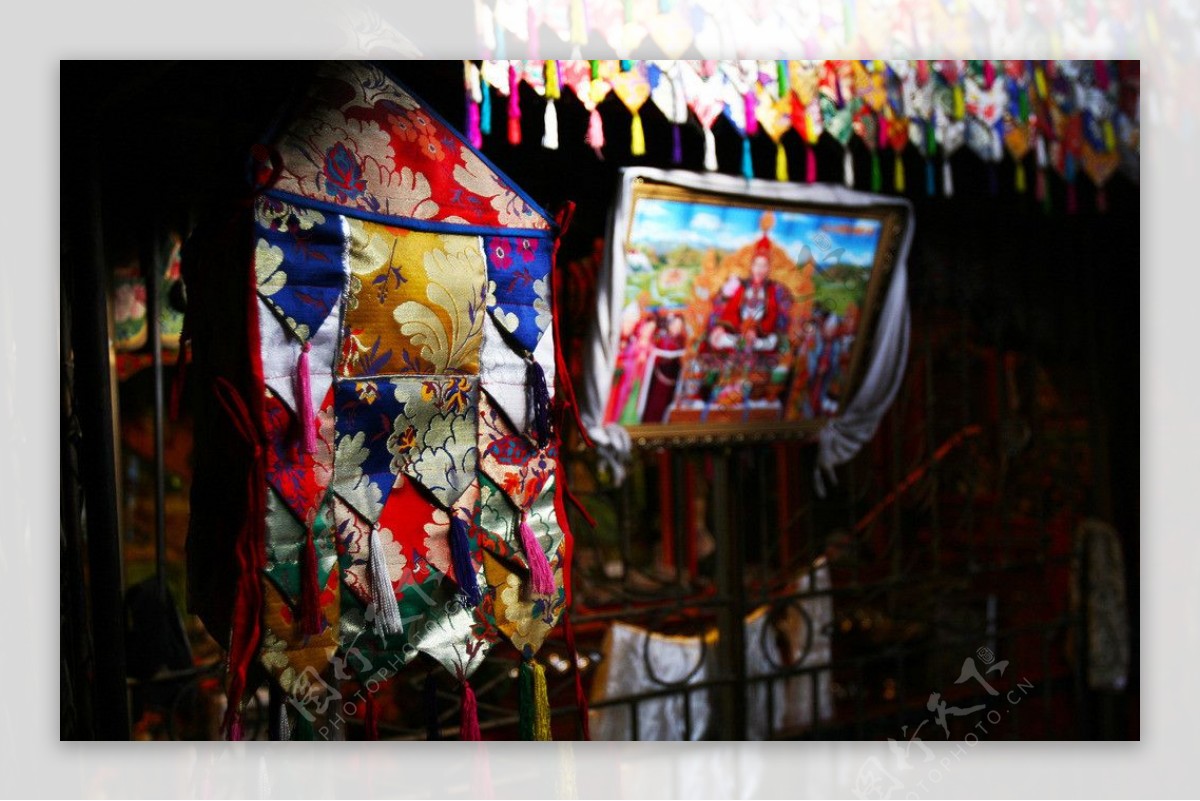 西藏服饰图片
