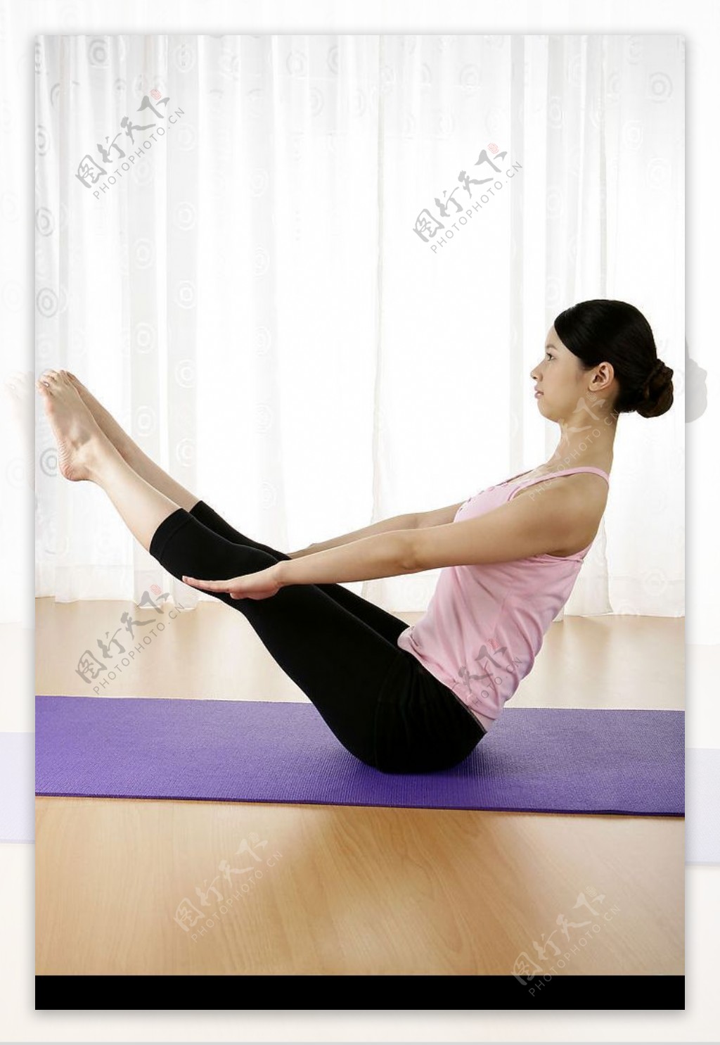 运动瑜伽美女健美性感锻炼图片