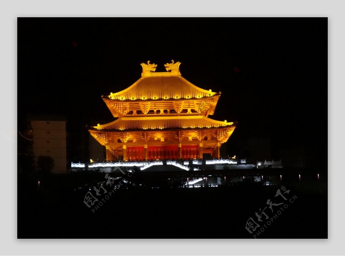 广西柳州文庙夜景图图片