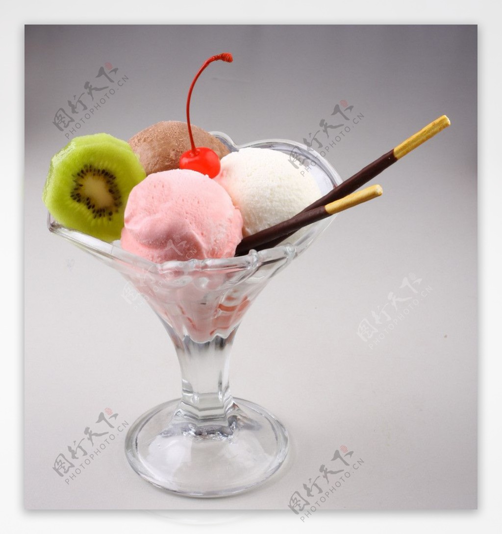 冰淇淋三色图片