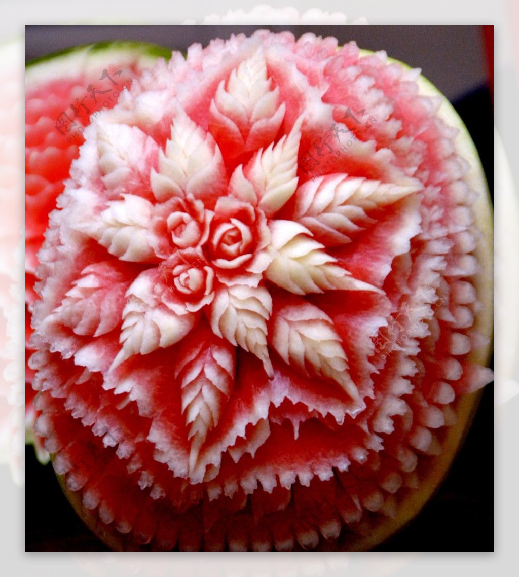 蔬果水果雕刻示范艺术食材工艺精湛陈列展品展示西瓜花精致图片