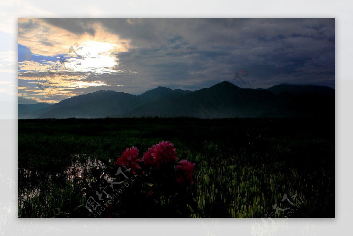 泸沽湖风景图片