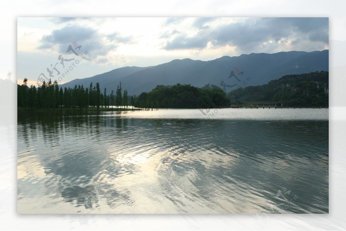 仙女湖日落图片
