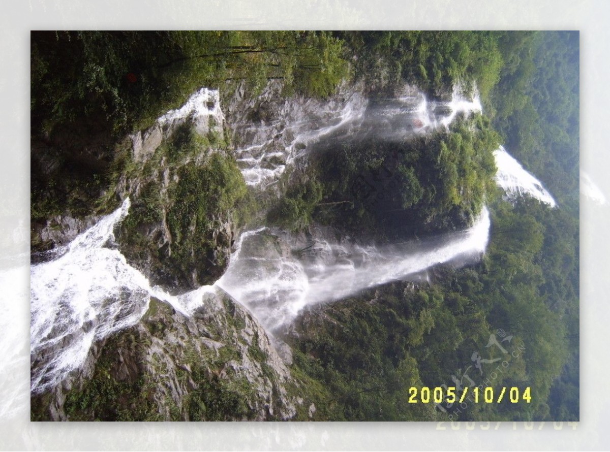 瀑布山水图片