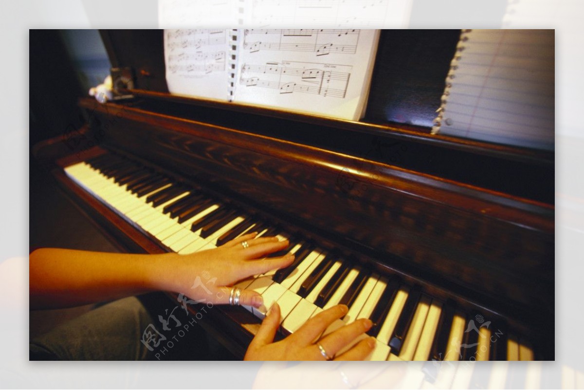 用互动视频弹钢琴 （操作步骤见简介，必看!!!）_哔哩哔哩_bilibili