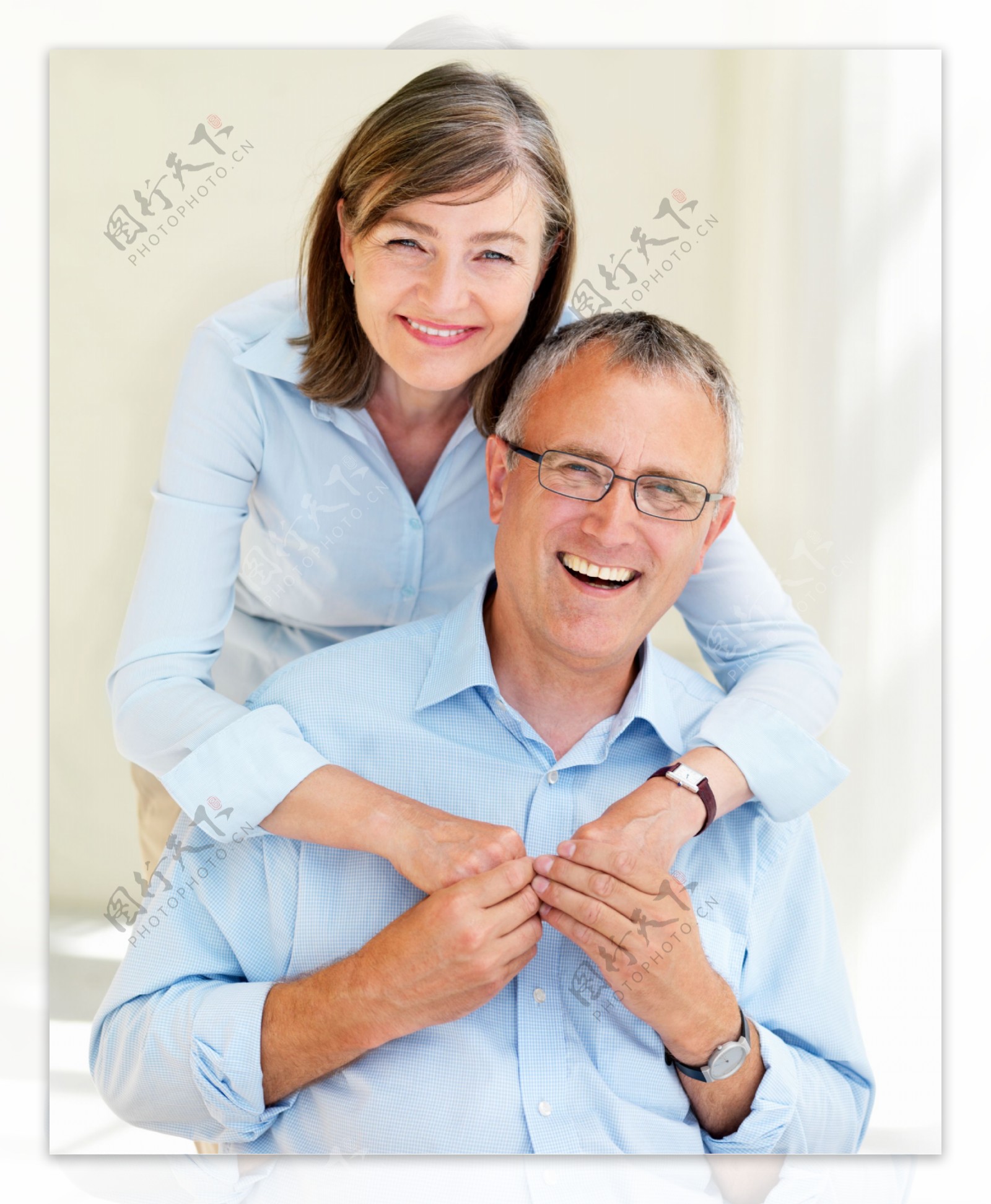 幸福快乐老年夫妻图片