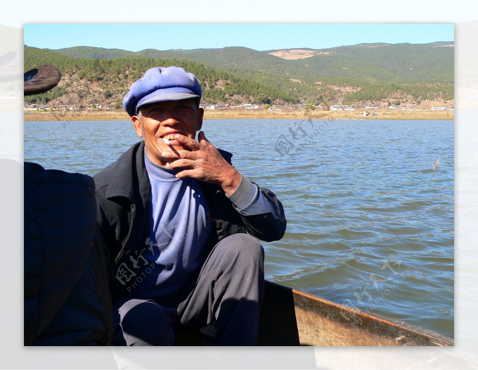 洱海渔民图片