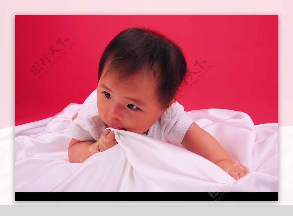 可爱的婴儿宝宝桌面壁纸_人物图片_素材吧