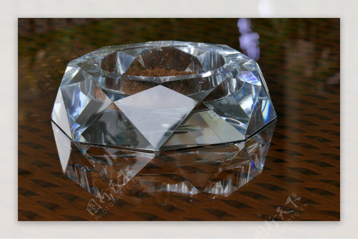 水晶玻璃烟缸