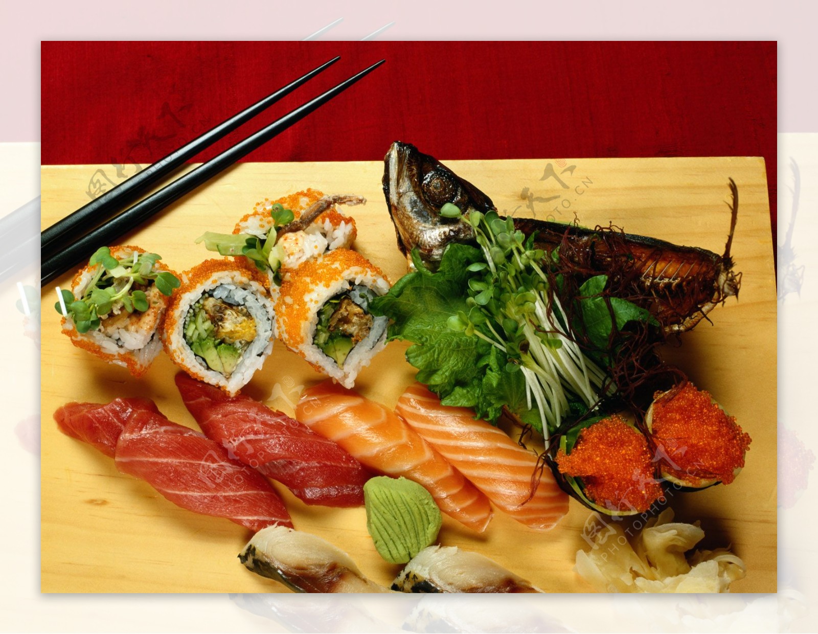 日式寿司生鱼片摄影图