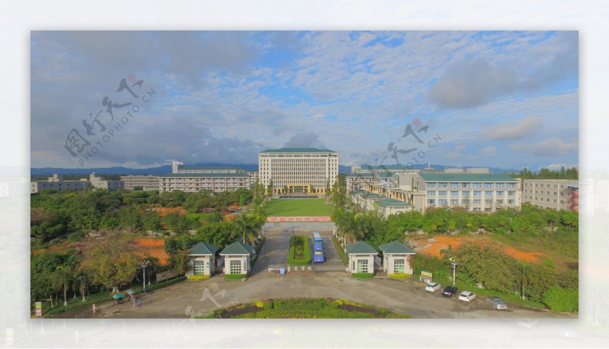 广州华夏职业学院俯视图