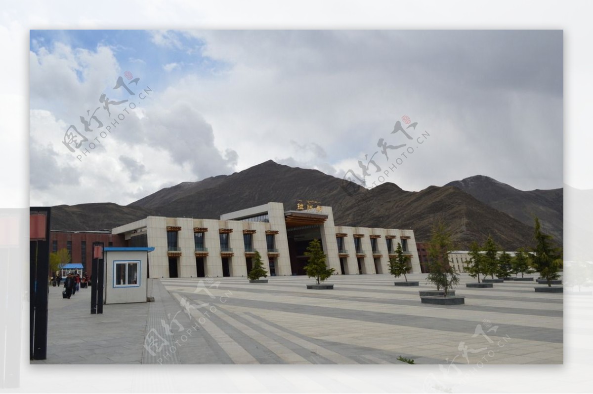 青藏铁路火车站
