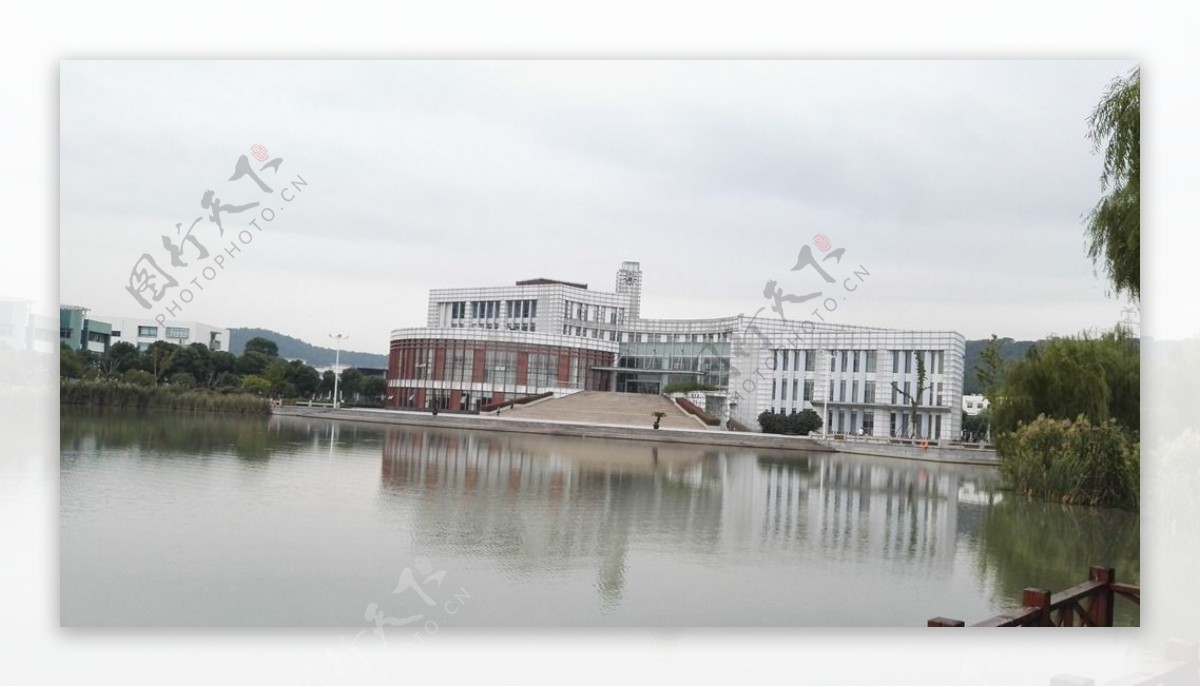 苏州经贸职业技术学院图书馆