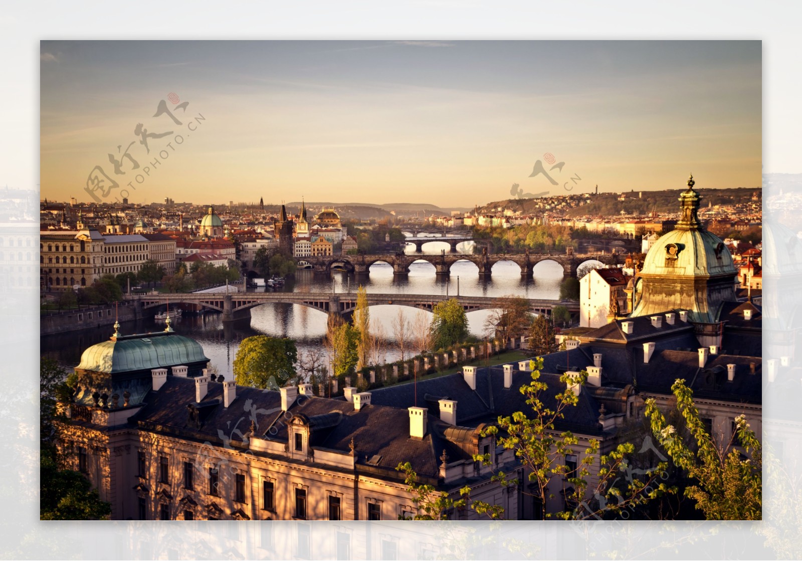 布拉格城市桥梁风景图片