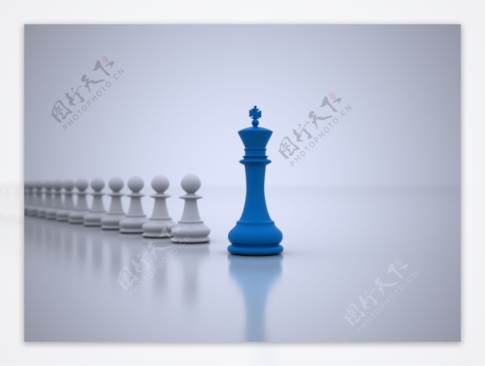 蓝色和白色象棋棋子