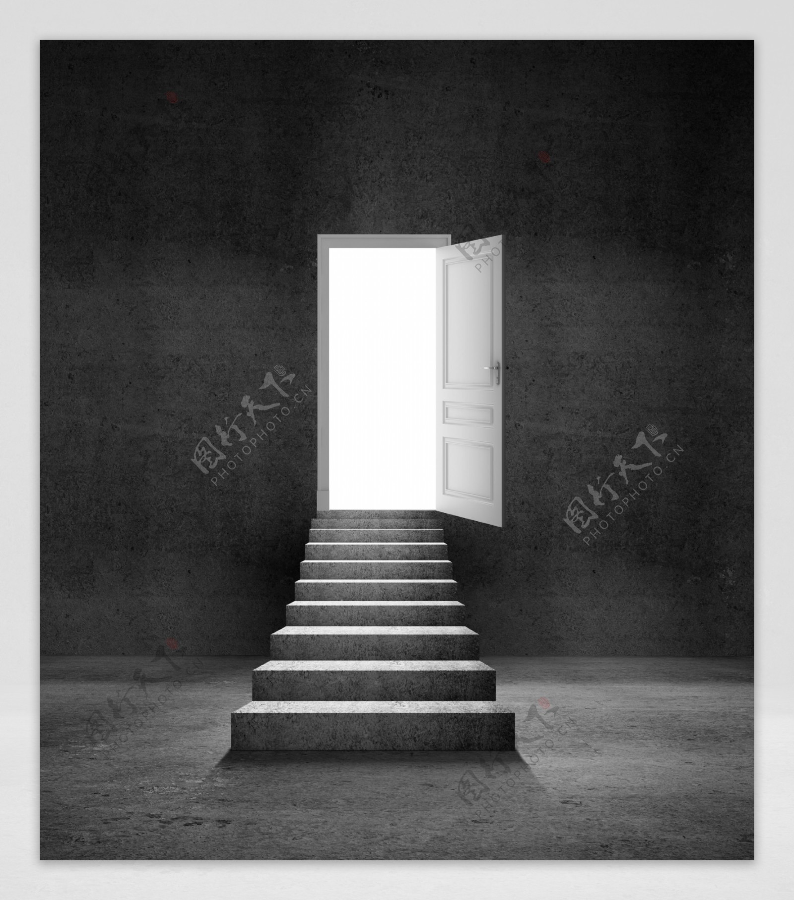 楼梯上面打开的门图片