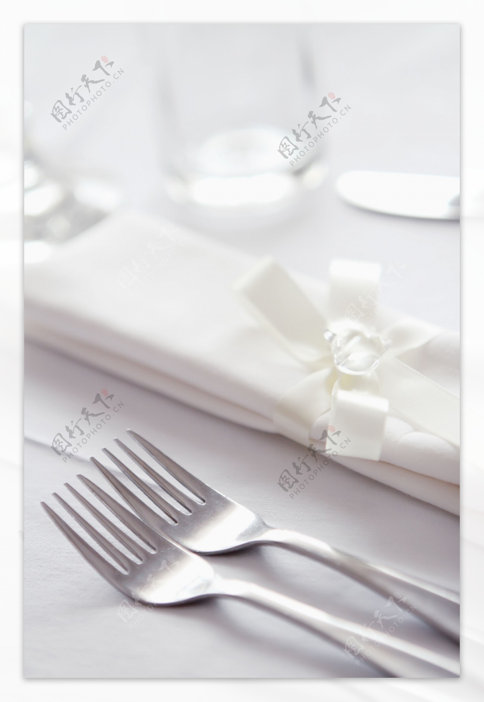 叉子与餐巾图片