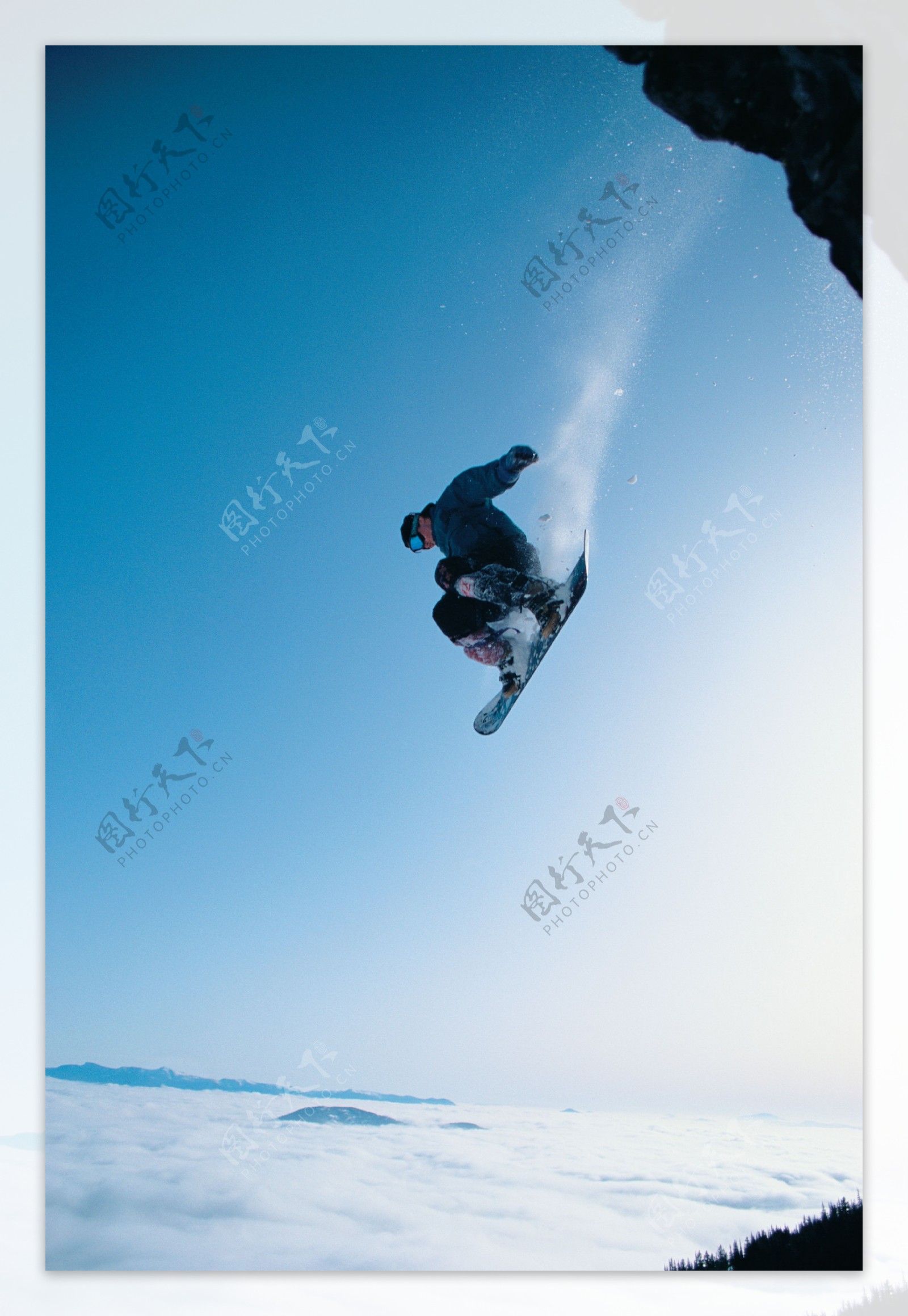 极限雪上滑板运动摄影图片图片