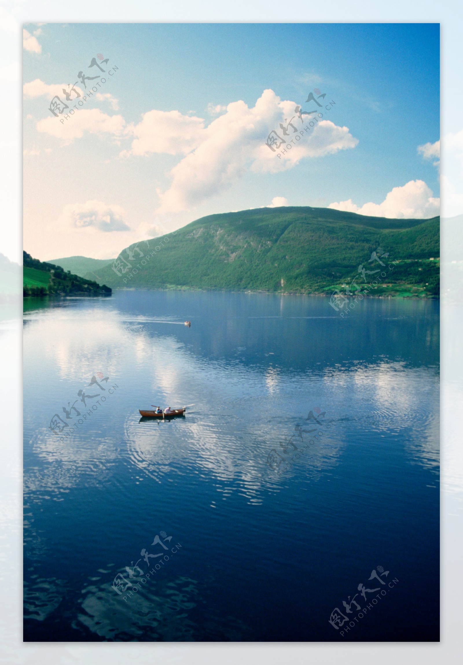 美丽湖泊风景高清图片