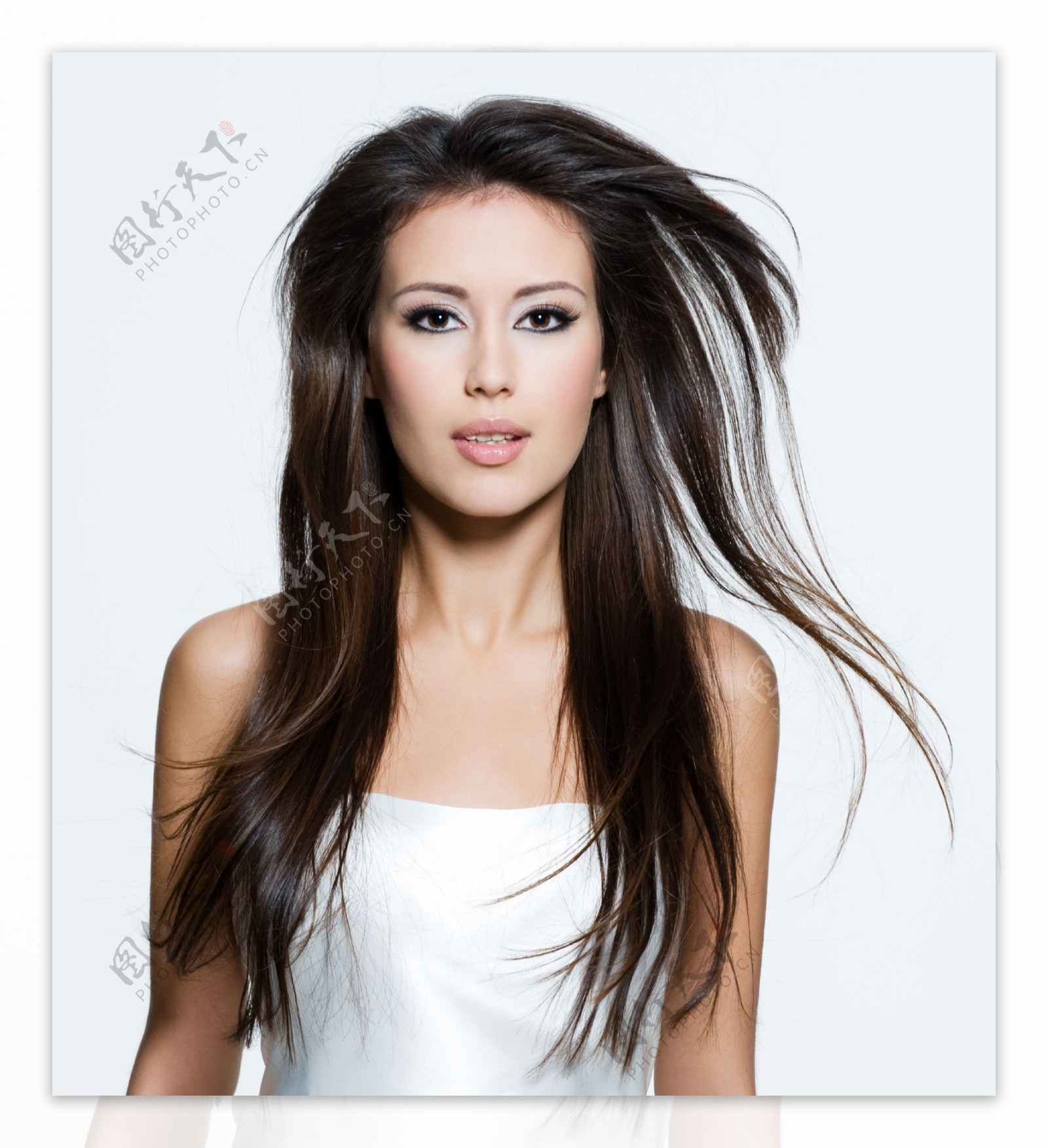 性感化妆外国女人发型设计图片