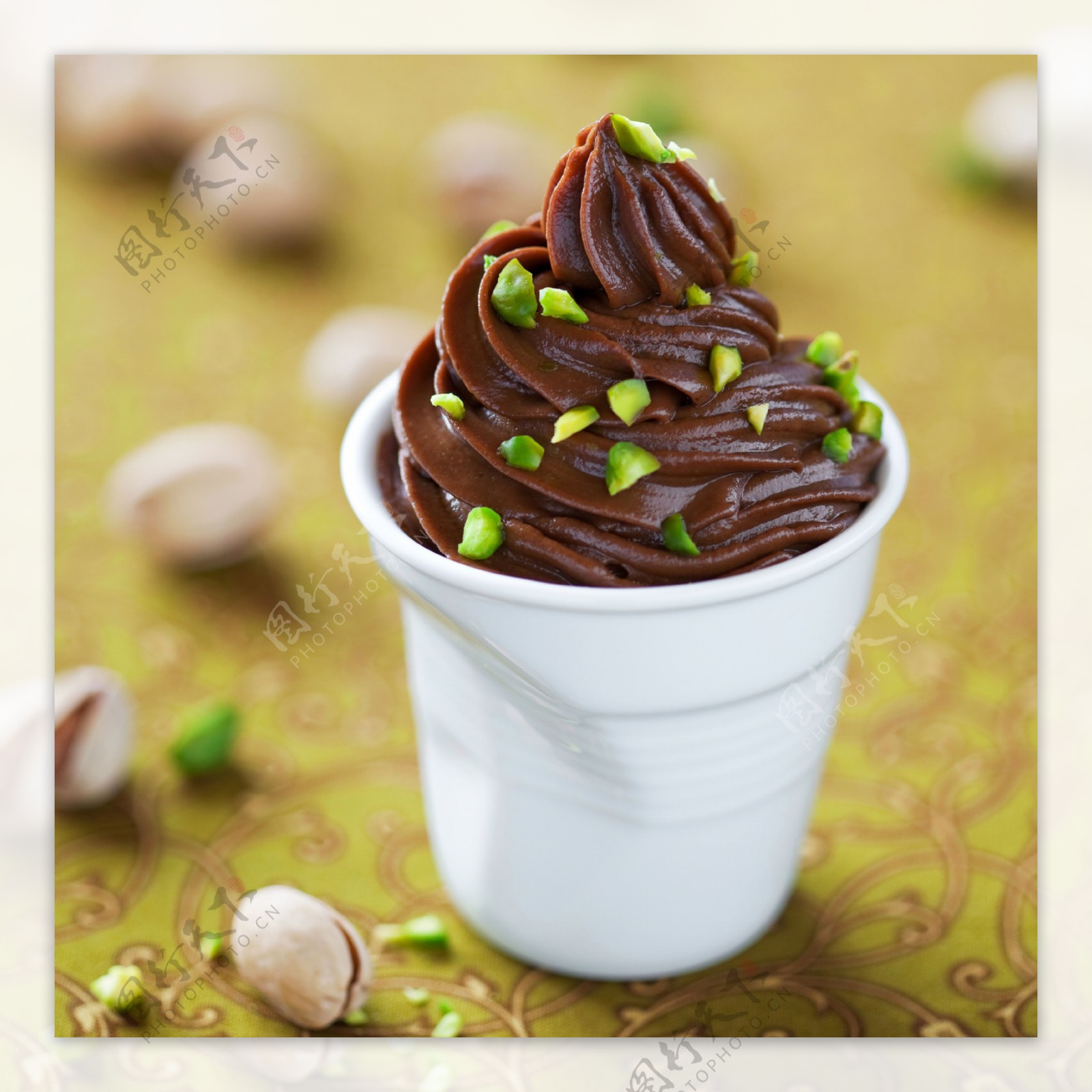 开心果和巧克力冰激凌图片