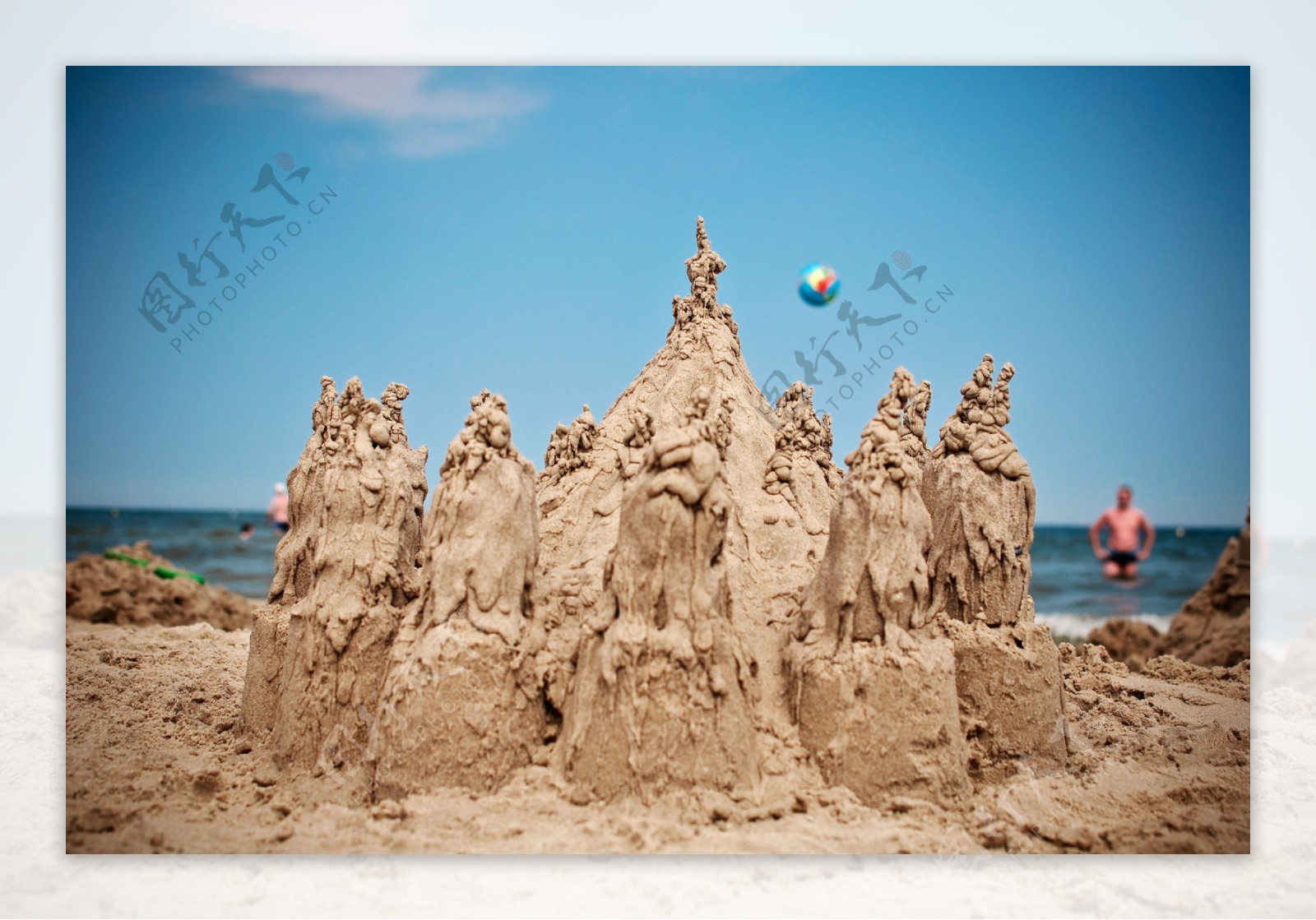 海边沙子城堡图片