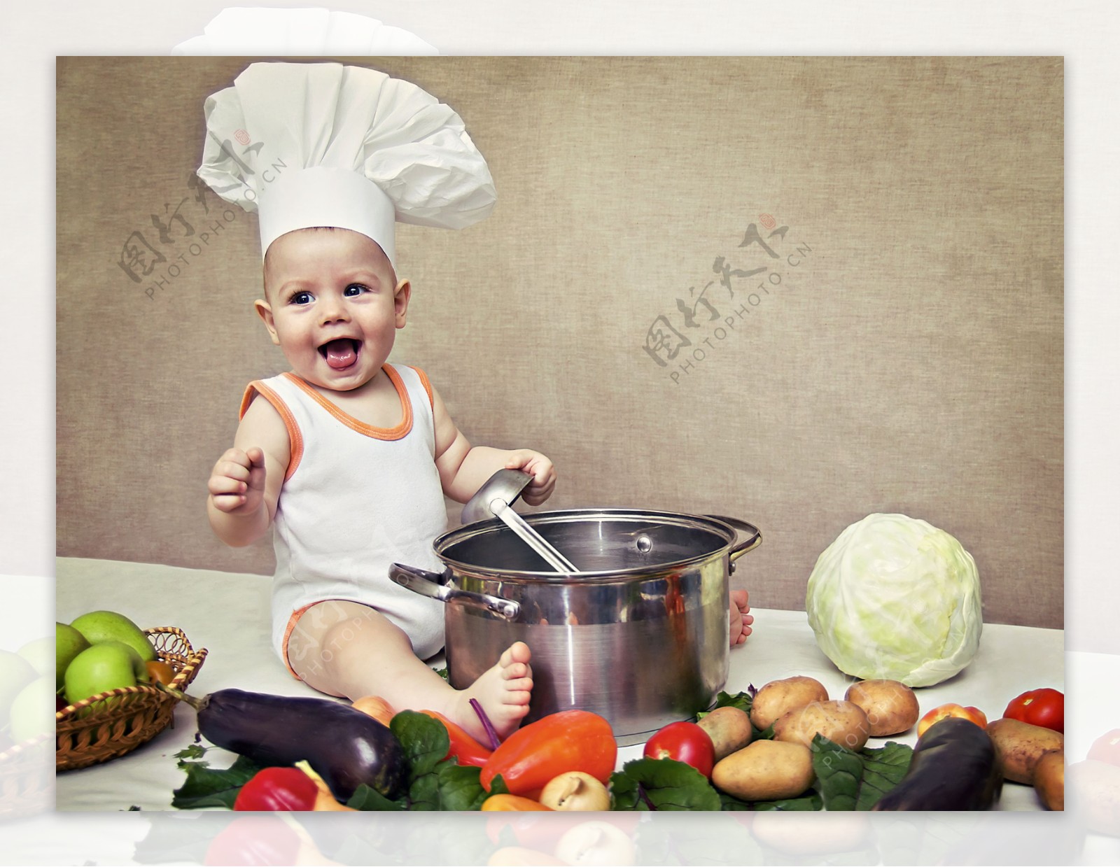 快乐的厨师宝宝图片