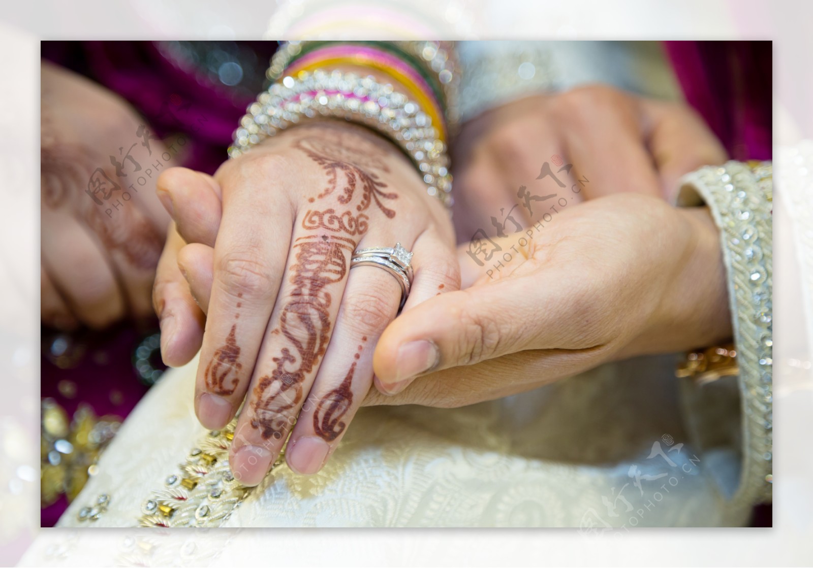 精美花纹印度新娘图片