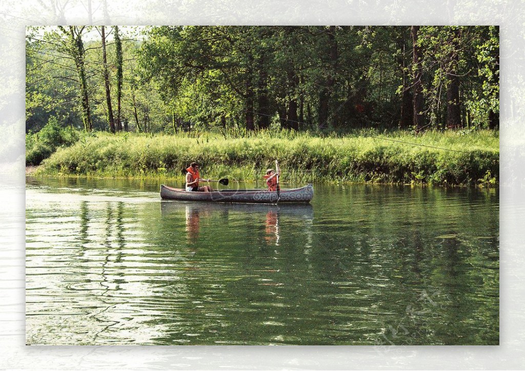 canoeoarnlr.jpg