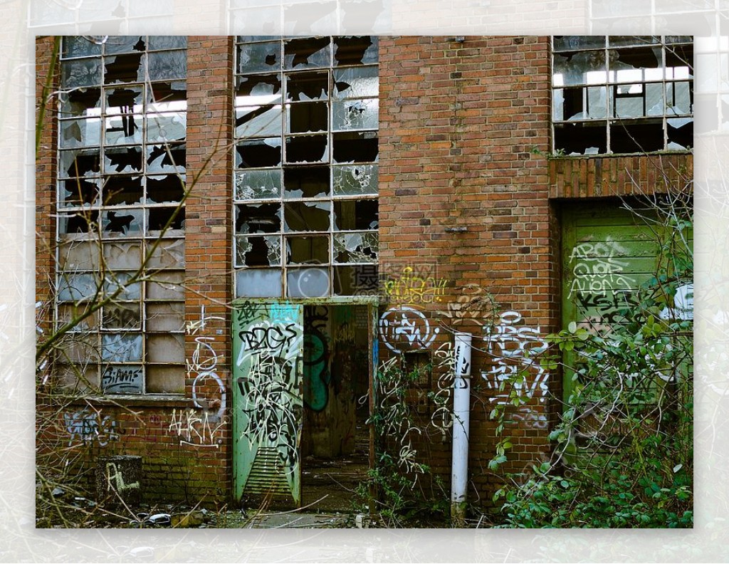 破旧荒废的工厂