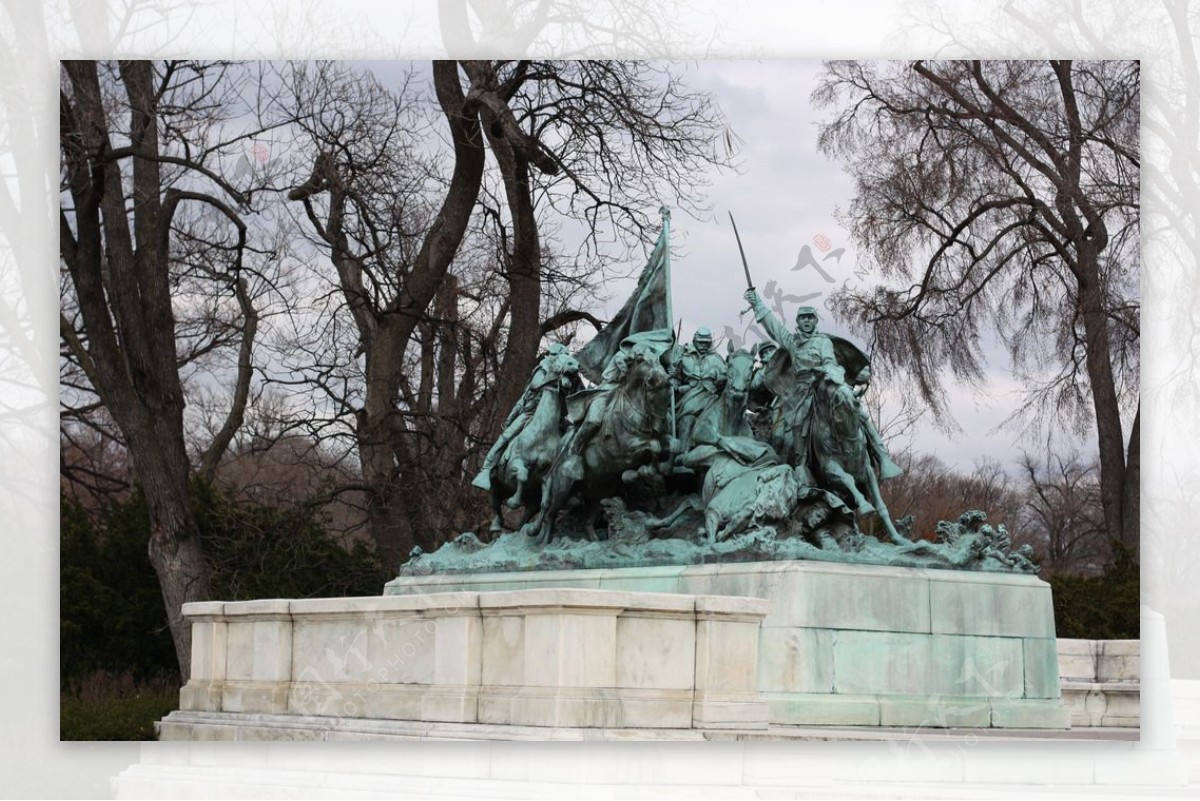 美国独立战争雕像