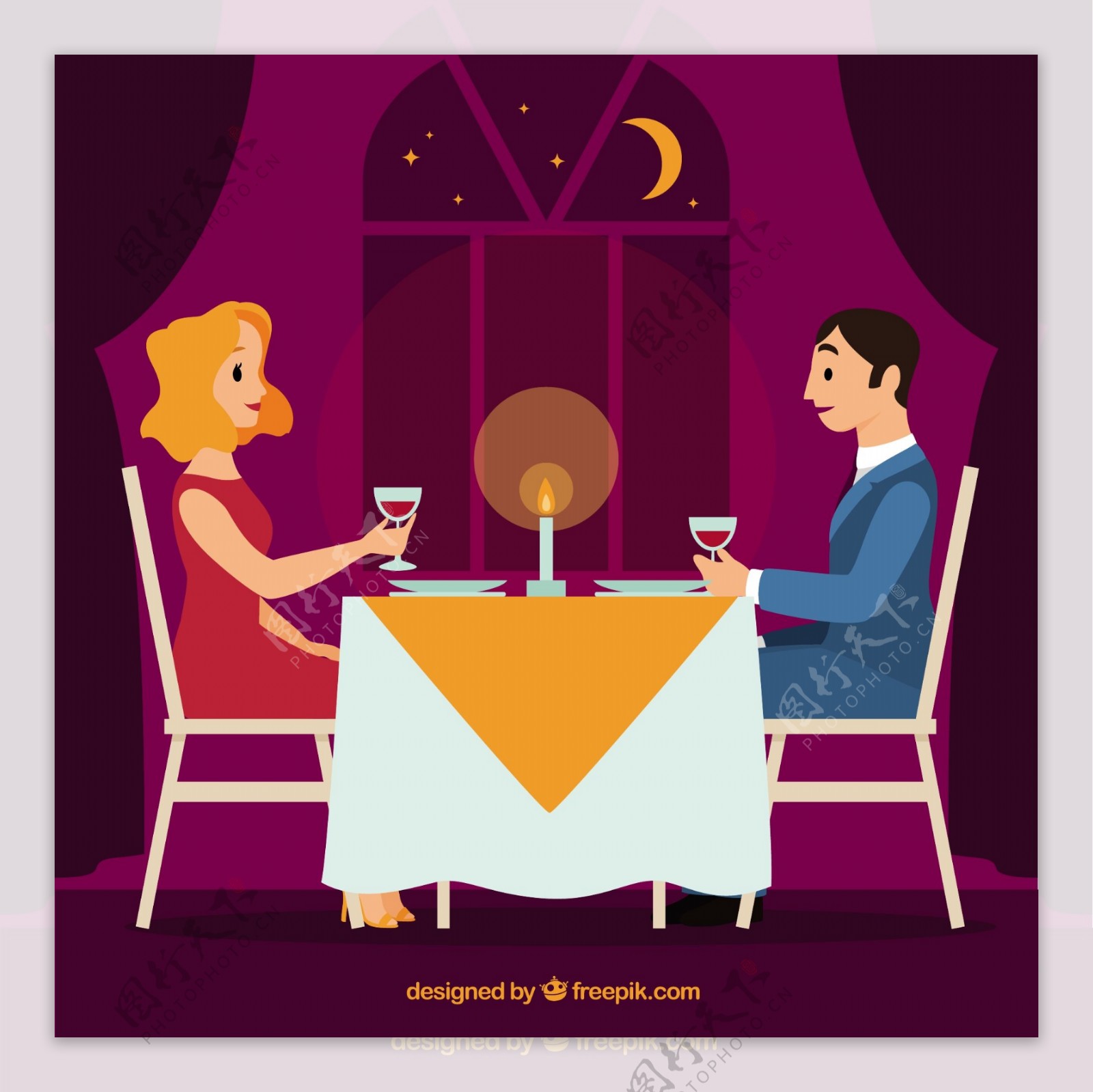 夫妇共进浪漫晚餐