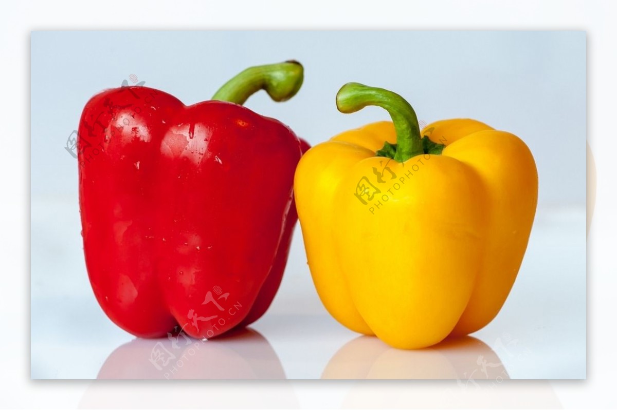红色和黄色的辣椒