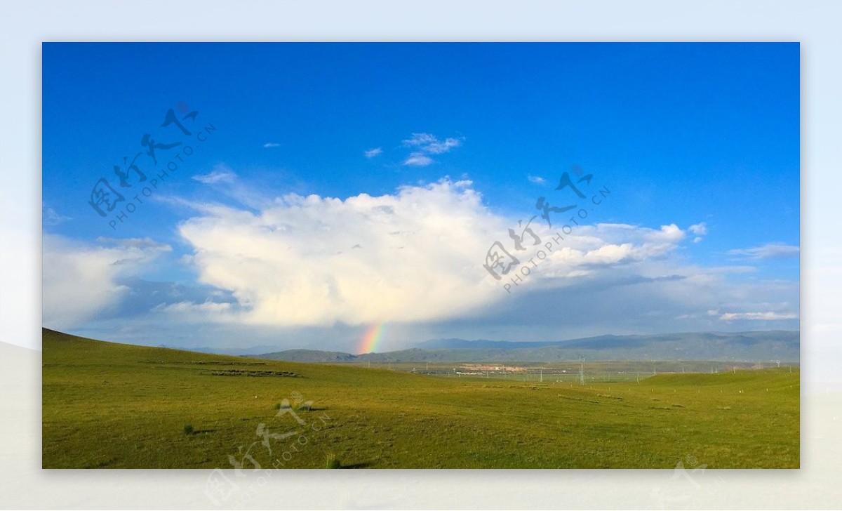 青藏高原的彩虹