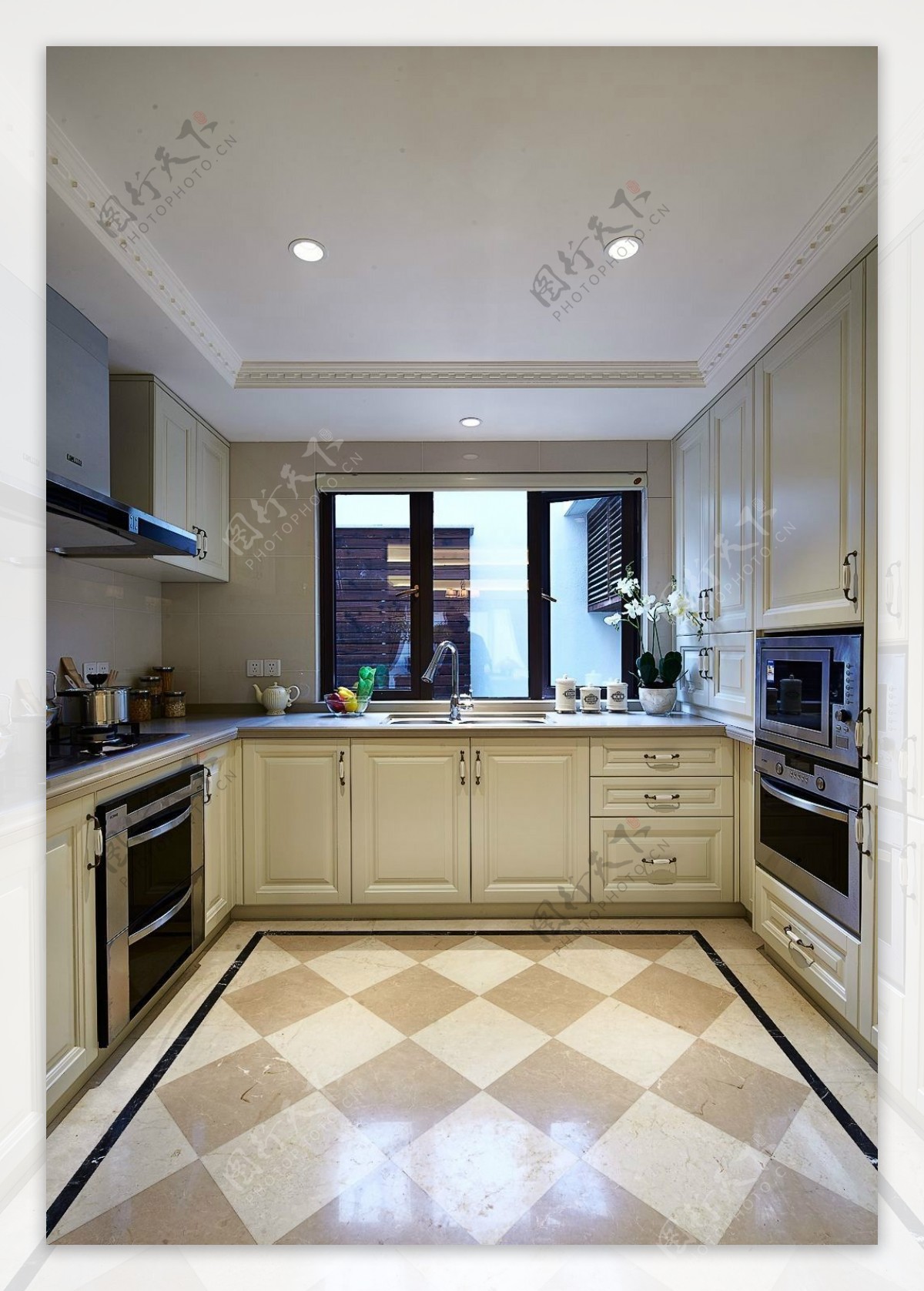 欧式简约风室内设计厨房格子瓷砖效果图