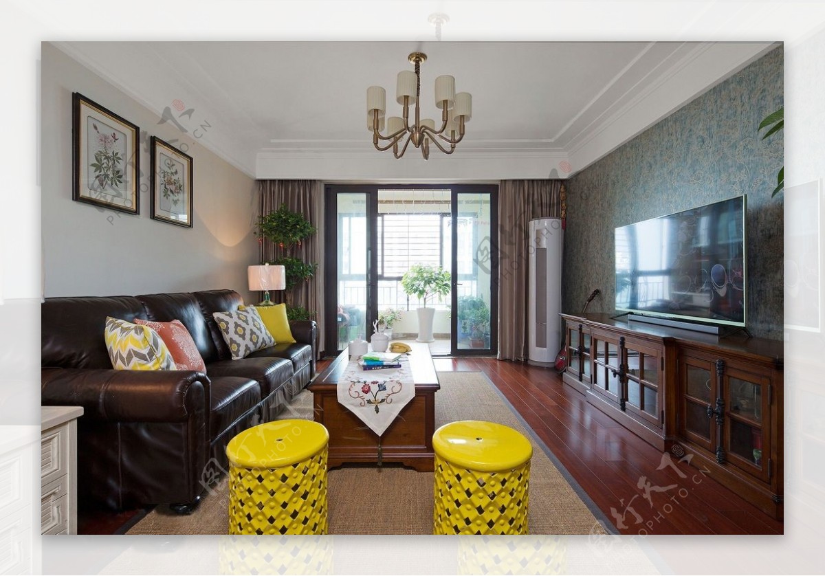 中式时尚客厅亮黄色凳子室内装修效果图