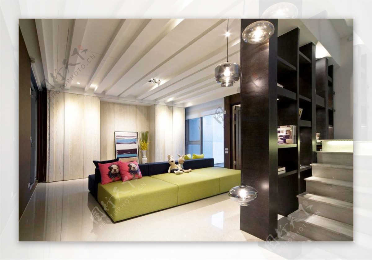 现代时尚客厅黄色沙发室内装修效果图