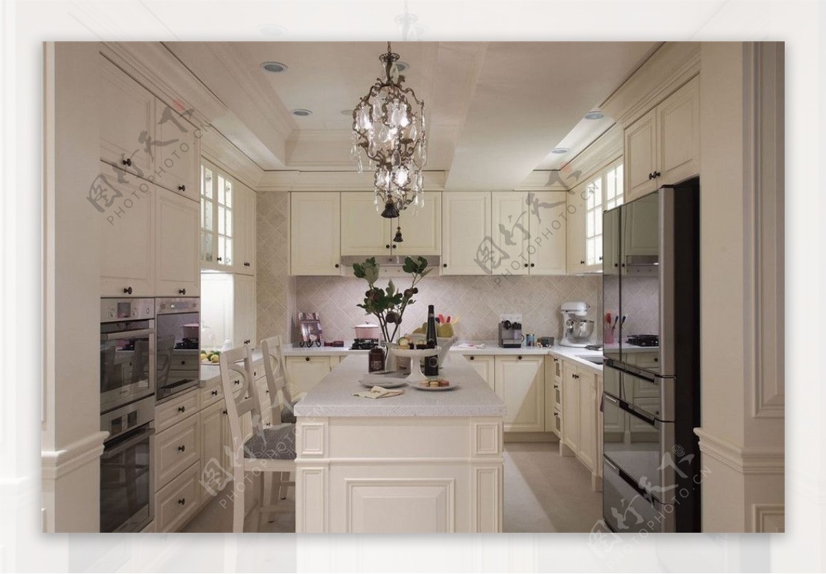 现代厨房瓷砖壁柜室内装修效果图