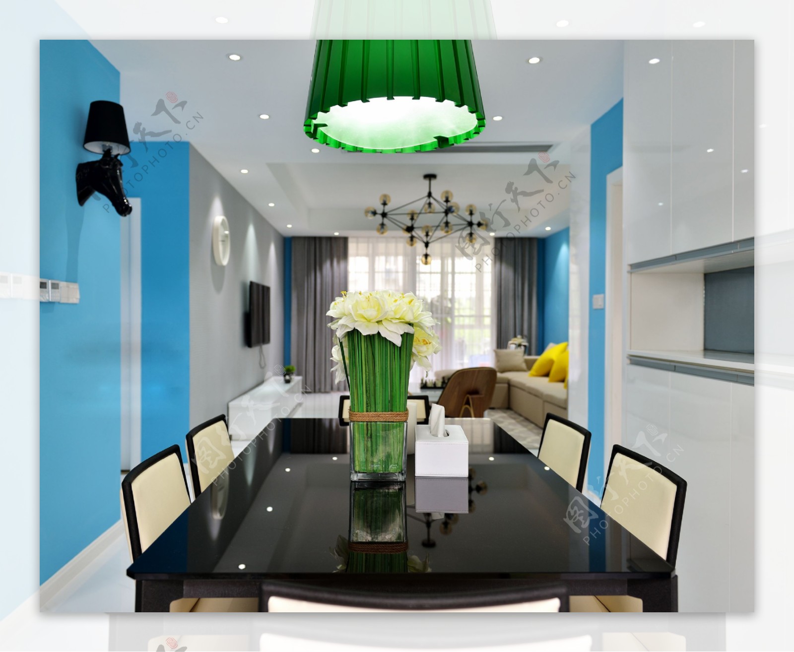 现代时尚客厅亮绿色吊灯室内装修效果图