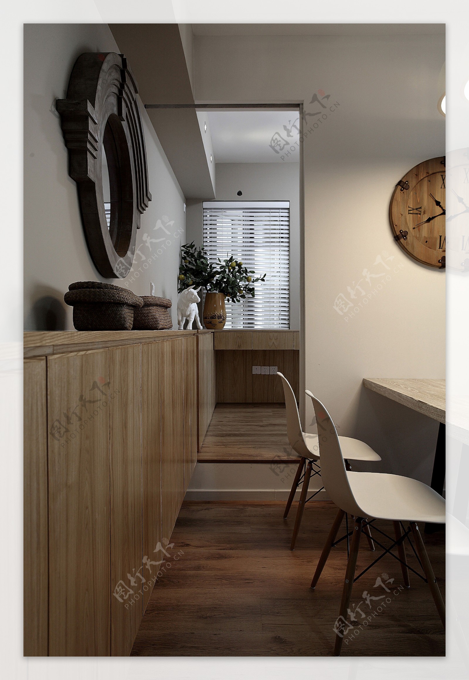 现代简约客厅木制柜子室内装修效果图