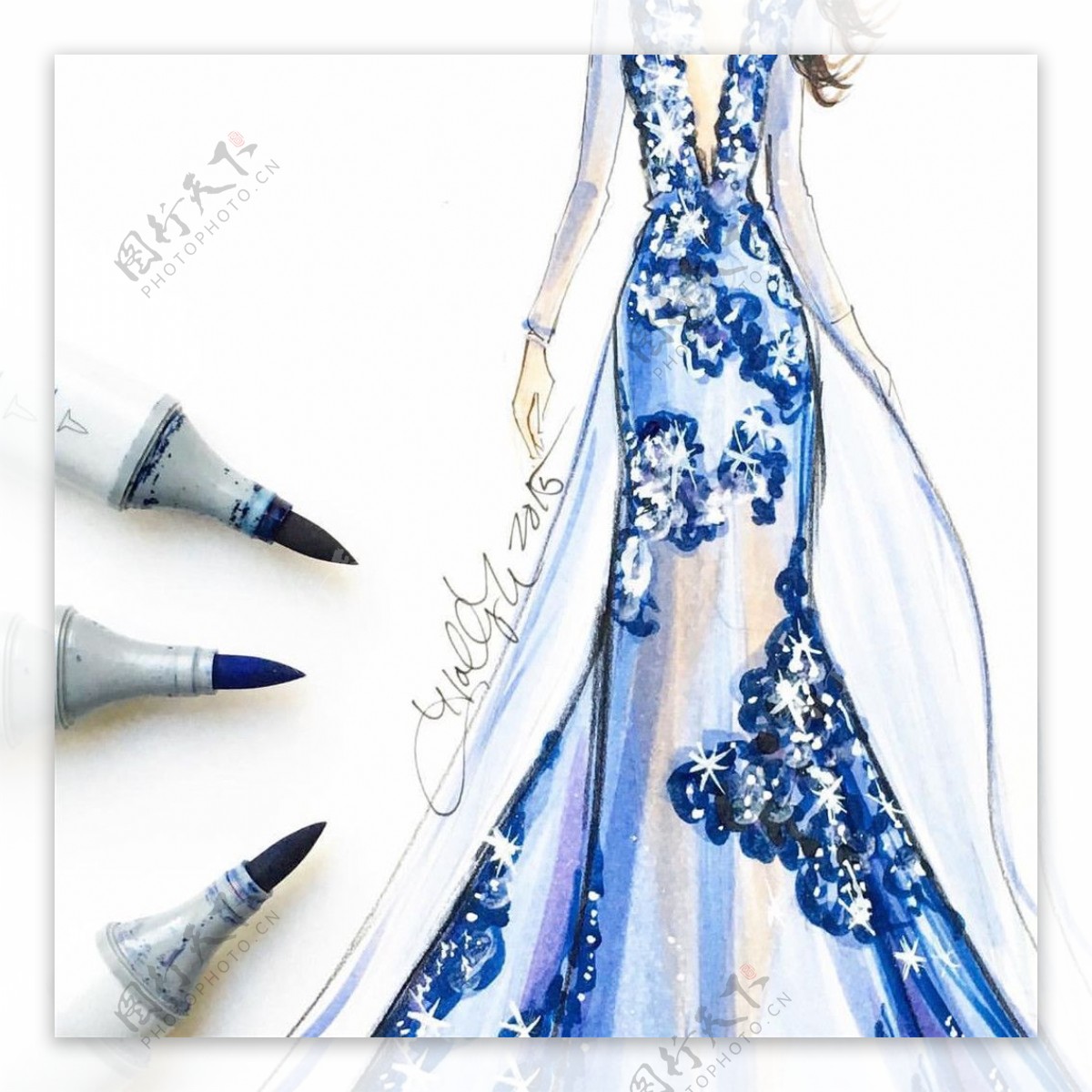 蓝色深V花朵礼服设计图