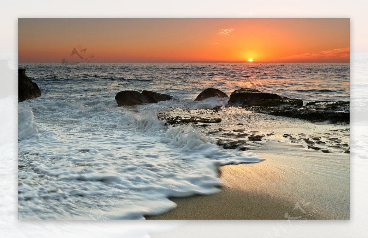 日出和日落岸海浪石海大自然