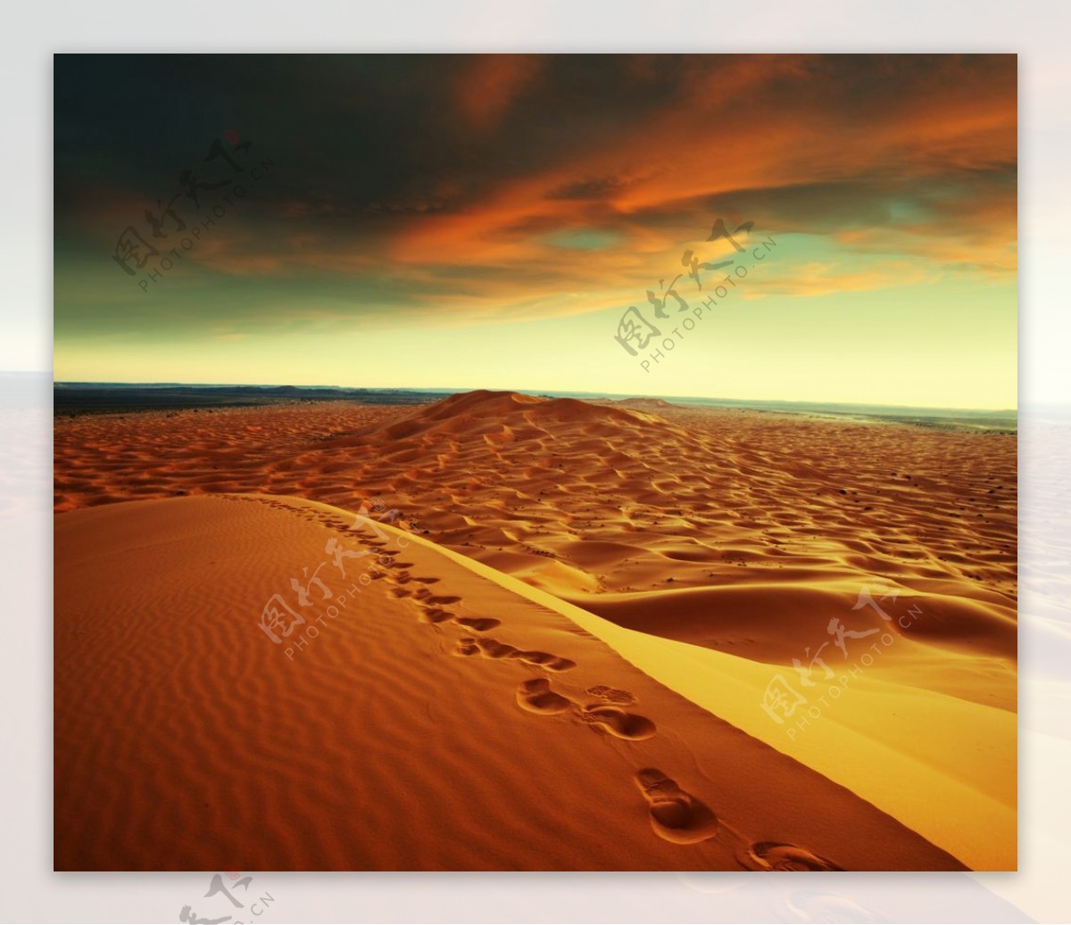 沙漠黄昏景色