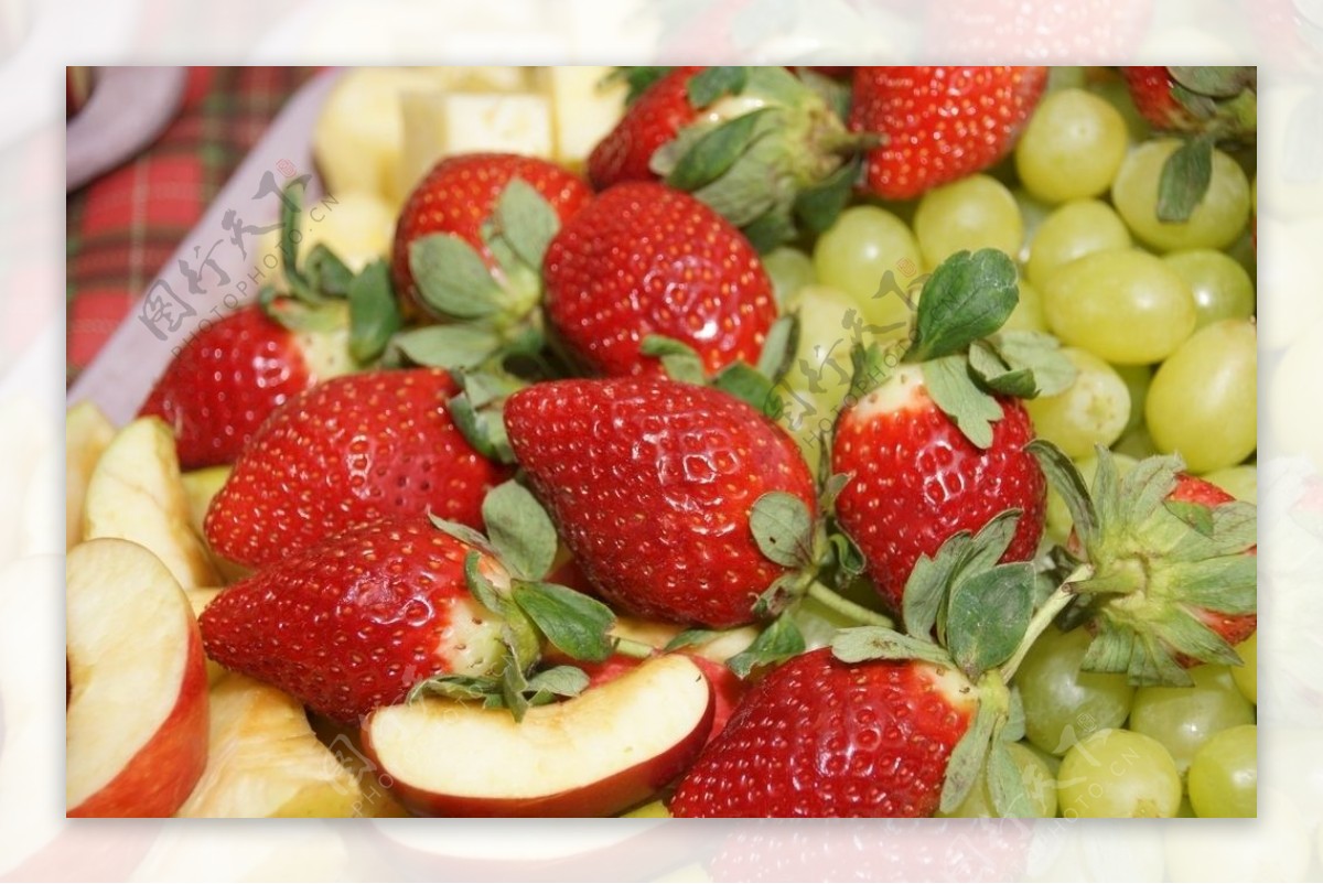 草莓营养水果