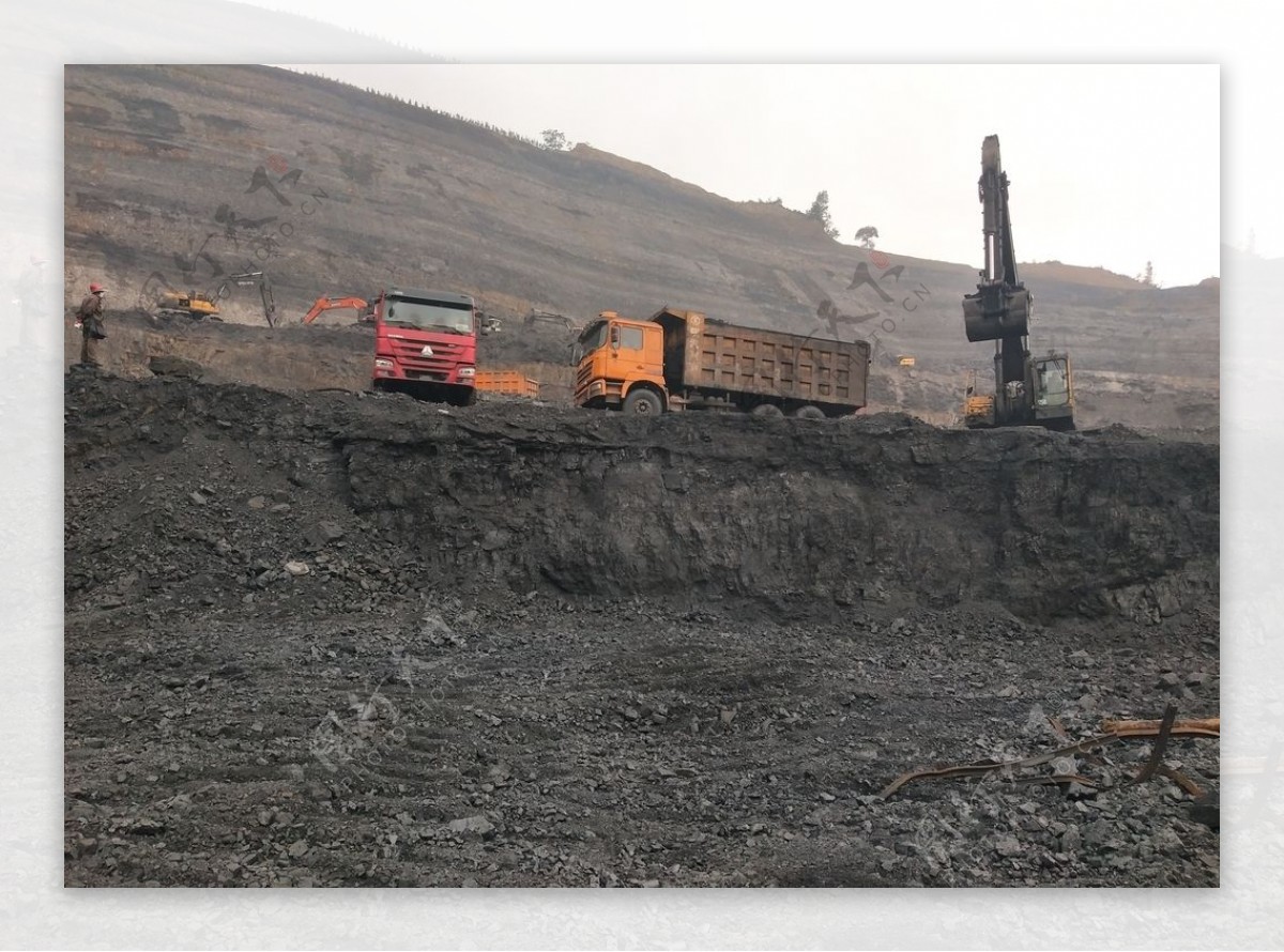 内蒙古准格尔旗：推动煤炭产业绿色高质量发展_新华社