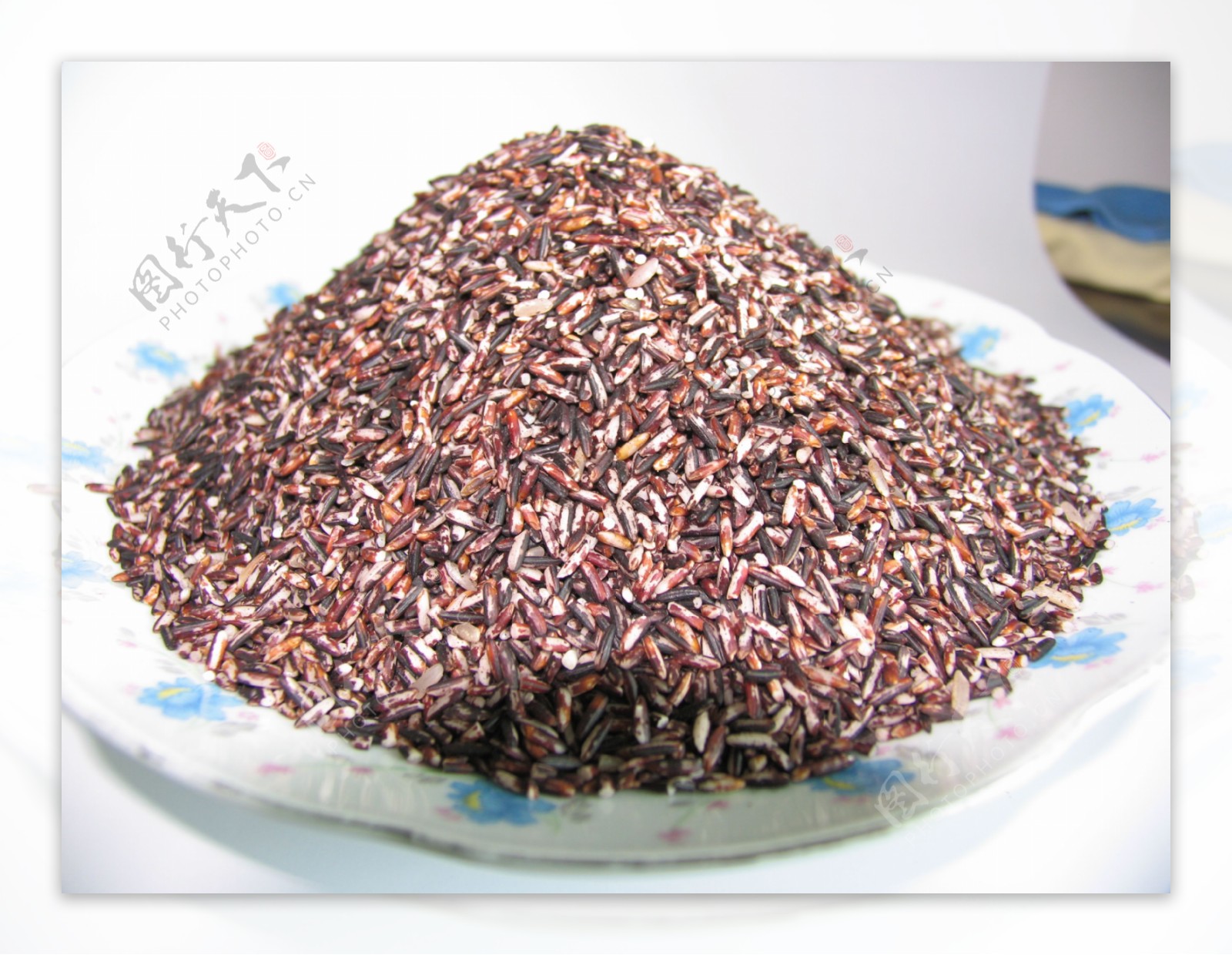 紫红米堆