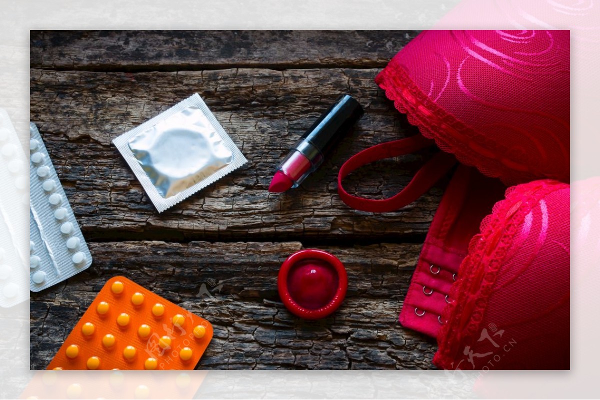 安全套和避孕药