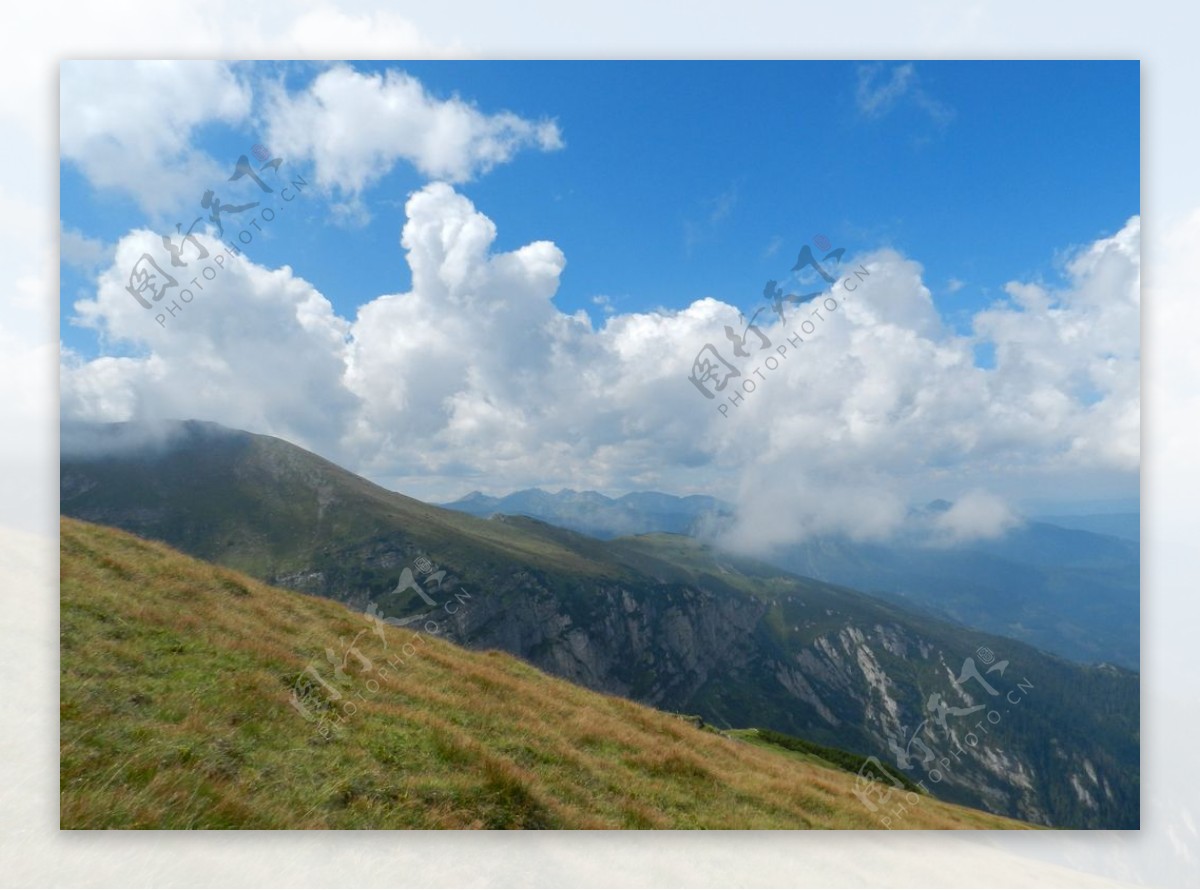 波兰山自然全景图云