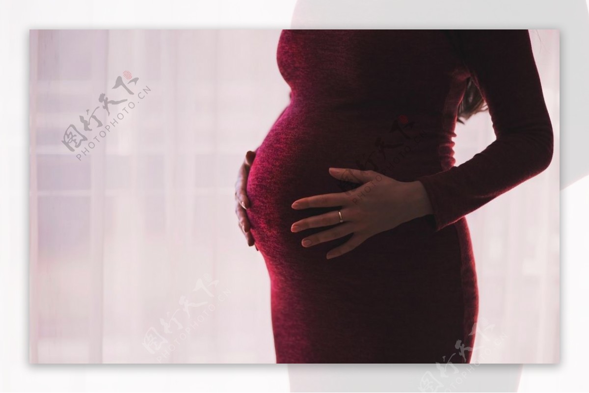 美女孕妇9个月_全球最大肚子的孕妇高清晰图片 - 随意云