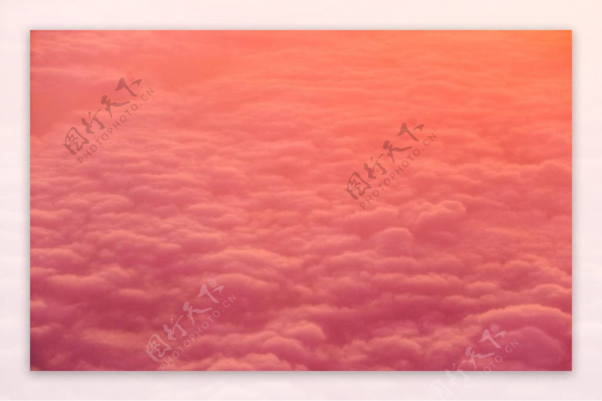 粉色云朵图片